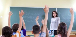 Кабинетът одобри мащабни законови промени в училищното образование учител