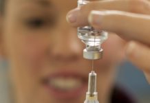 Пловдивчанка съди „Астра Зенека“ за 100 000 лева, била на косъм от смъртта след ваксина срещу ковид Ваксини