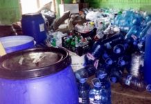 Хванаха 3 тона алкохол менте, приготвен за морските курорти алкохол