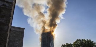 Расте броят на пострадалите при пожара в Лондон (Видео) лондон