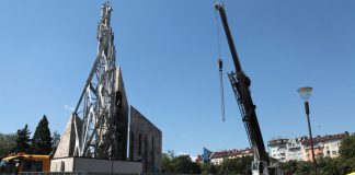 Охраната на паметника на НДК съучастник на подпалвачите ? паметник