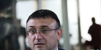 Младен Маринов иска катастрофите да намалеят с 50% картини