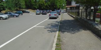 Граждани в Айтос на протест заради ремонт на парк парк