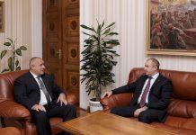 Радев и Борисов „заровиха томахавката“ радев