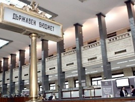 На първо четене бюджетната комисия прие план-сметката за 2026 г. бюджет