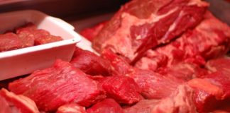 Унищожават 2 тона месо, след като агенцията по храните затвори транжорна във Видин месо