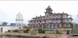 Аватарите от хотел „Две звезди“ аватар