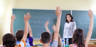 Над 57 000 първокласници тръгват на училище утре ваканция