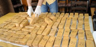 Петима българи арестувани в Испания с 65 кг хероин хероин