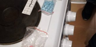 Вместо да се борят с наркодилърите, арестуваните полицейски шефове търгували с дрога наркотици