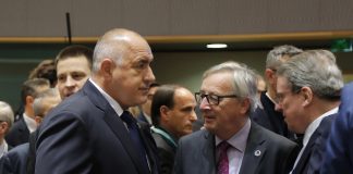 Борисов: Прегърнах Меркел да й дам кураж, дано състави правителство борисов