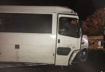 Глобяват с 200 лева собственика на буса-ковчег от Микре катастрофа