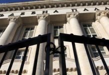 Българин стои 14 години в плен на имотната и държавна мафия служби