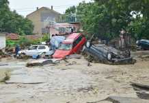 Роднини на загинали при наводнението в „Аспарухово“ съдят държавата за 5 млн. лв наводнение