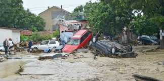 Роднини на загинали при наводнението в „Аспарухово“ съдят държавата за 5 млн. лв наводнение