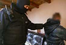 Разбиха банда от Кнежа, изнасяла цигани-просяци за Швеция (Видео) просяци