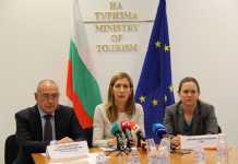 Министър Ангелкова: Пострадалите от „София тур и Холидей“ ще си получат обезщетенията пострадали