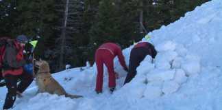 Прекратиха издирването на бащата и сина, изгубени в Стара планина лавина