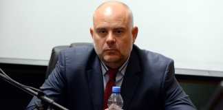 Двама опитали да подпалят полицията във Видин полиция