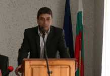 Избори по български: Екстрадиран за сводничество в Испания отново иска да е кмет на Семчиново кмет