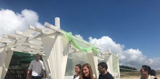 Незаконно събират такси за чадър и шезлонги на плажа в Шкорпиловци плаж