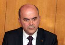 Социалният министър Бисер Петков подаде оставка, премиерът я прие оставка