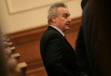 „Патриотичен“ сблъсък в парламента парламент