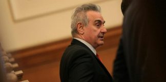 „Патриотичен“ сблъсък в парламента парламент