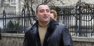 Разкриха склад с над 100 кг райски газ край Несебър, в къщата бил и Митьо Очите политици