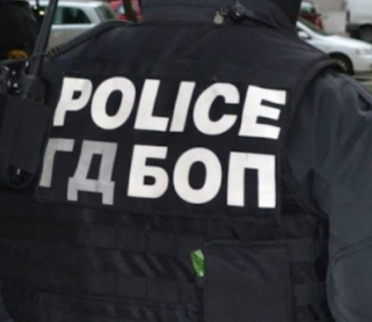 Арестуваха киберполицай за корупция МВР