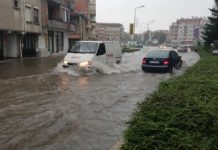 Проливният дъжд наводни Поморие дъжд