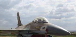 Избираме между нови Ф-16, Ф-18, „Грипен“ и „Юрофайтър“ втора ръка самолети