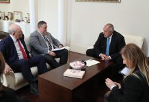 Строителите: Ако президентът има доказателства, че крадем и строим некачествено, да ги извади строители