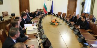 Спешна среща при премиера за Закона за горивата борисов