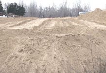 Унищожената дюна била продадена през 2000 година по 16 лева за декар дюна