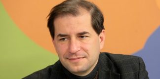 Борислав Цеков: Безспорно Кирил Петков обслужва чужди интереси радев