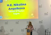 Министър Ангелкова пред лидерите в туризма в Севиля: България има огромен потенциал за инвестиции туризъм