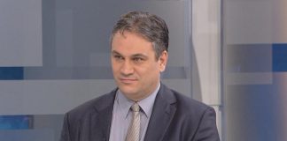 Пламен Георгиев трябва да премахне два навеса от терасата си прокуратурата