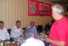 Червен кмет си купил поръчков „Мерцедес“ срещу сделки с частна фирма кмет