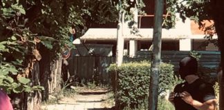 Двама полицаи от столичното 4 РПУ са арестувани за продажба на наркотици