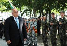 Борисов инспектира ученията край Шабла