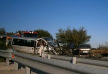 Законно или морално? Подсъдим за катастрофа с шестима убити продължава да шофира 4 години