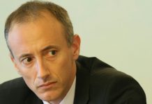 Министър Вълчев: Има сериозен недостиг на учители, кризата ще се задълбочава