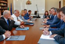 Плевнелиев: Преговорите с „Фолксваген“ продължават, нищо не е загубено