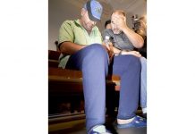 Убийци на семейство се топят един друг