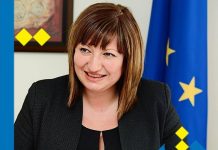 Анна Александрова, шеф на парламентарната комисия по конституционни въпроси: Лена Бориславова излъга, като вкара партийни опорки в изявлението на комисаря по правосъдие