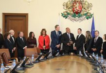 Борисов стана първият чуждестранен лидер, отличен със специалната награда „Факла на свободата“