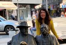 Посланик Мустафа опознава София