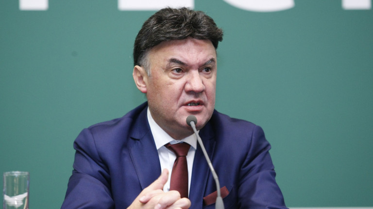 Президентът на Българския футболен съюз Борислав Михайлов заяви, че днес