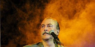 Рок легендата Кирил Маричков почина след нелеп инцидент на концерт в село Селановци